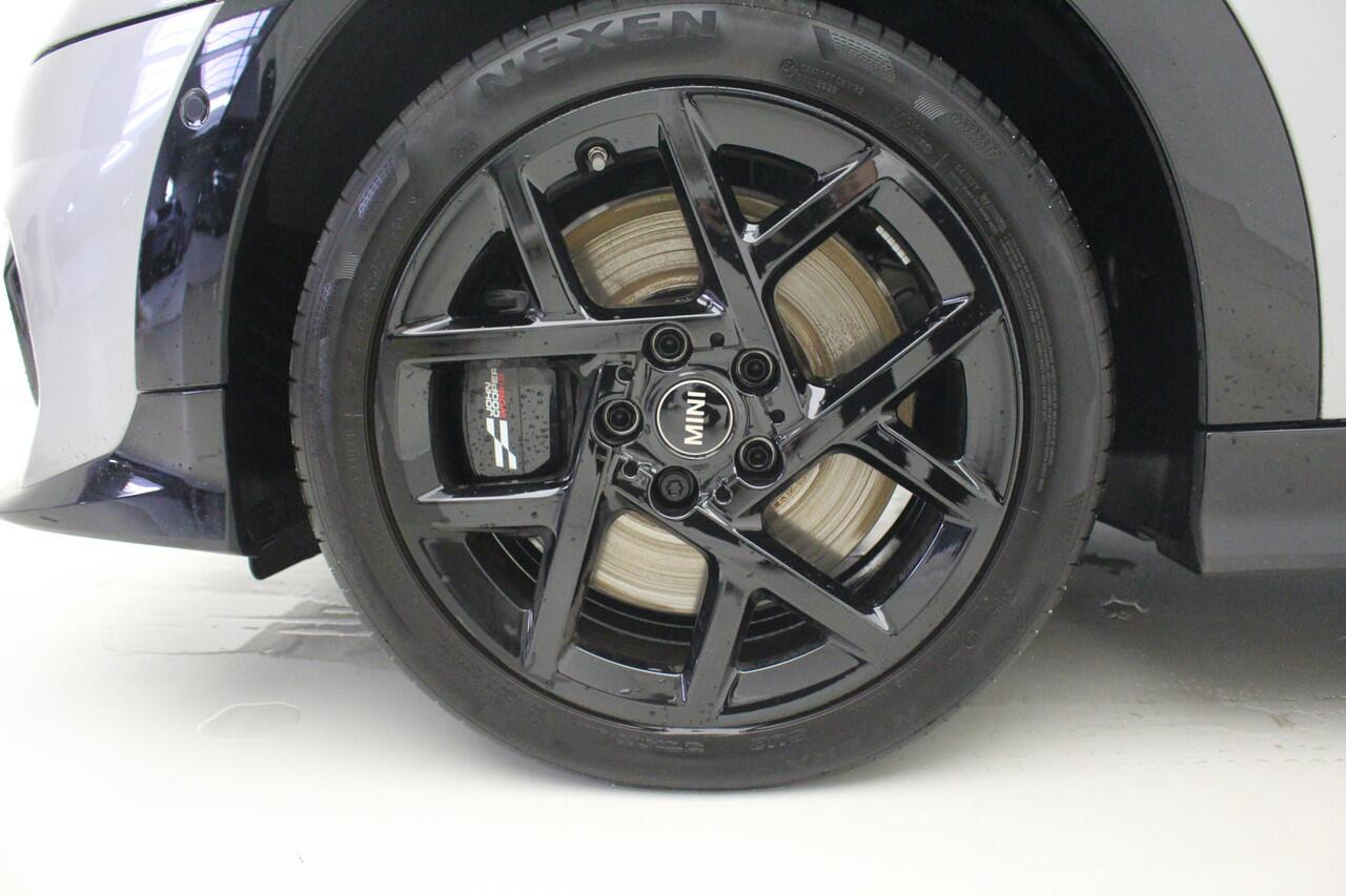 Mini John Cooper Works 5-deurs C Cooper M | 17" | Comfort Acces | Stoel/Stuurverwarming | Panorama | Head-Up