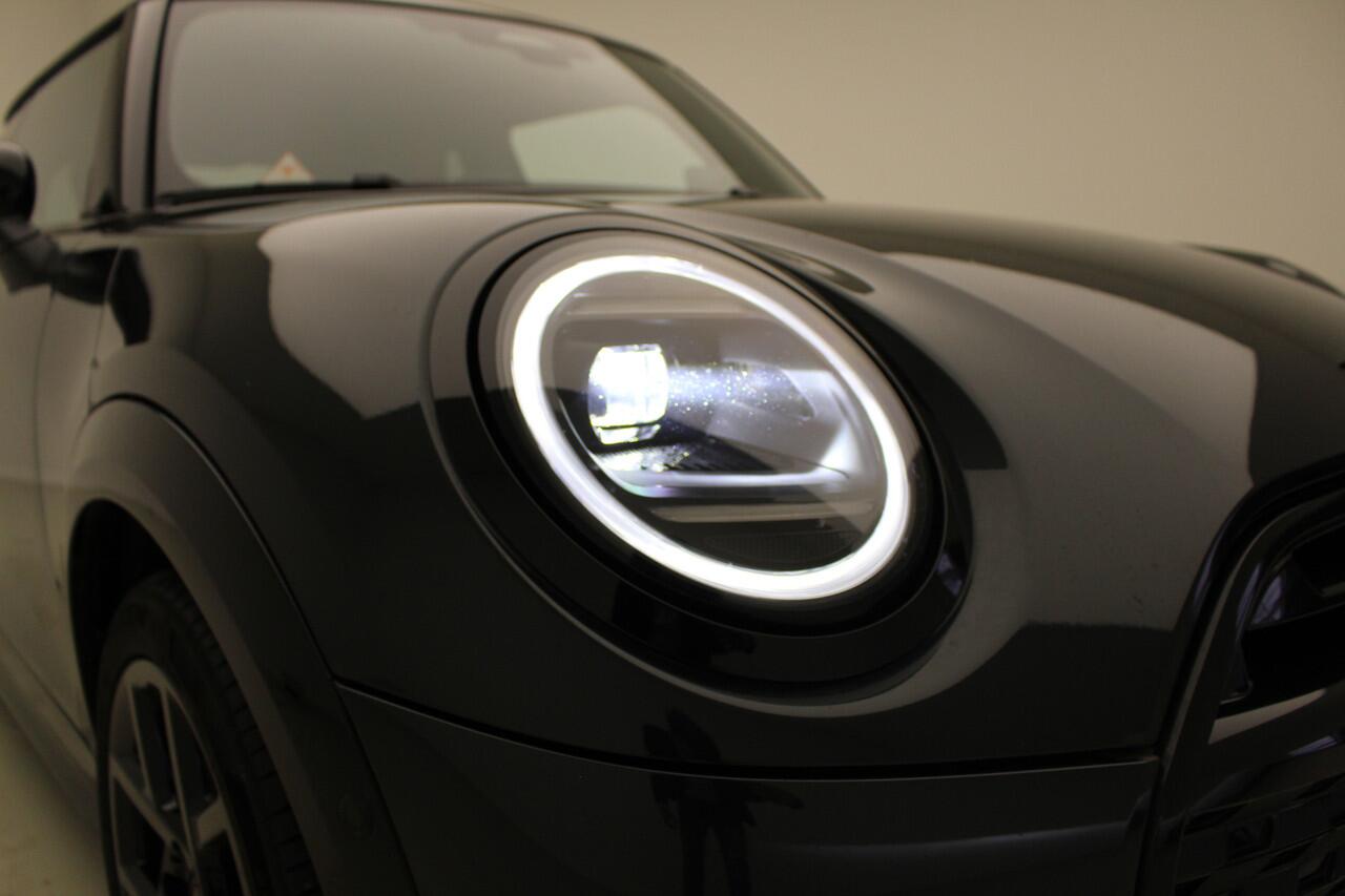 Mini John Cooper Works 3-deurs C Cooper M | 17" | Comfort Acces | Panorama | Stoe/Stuurverwarming | Head-Up