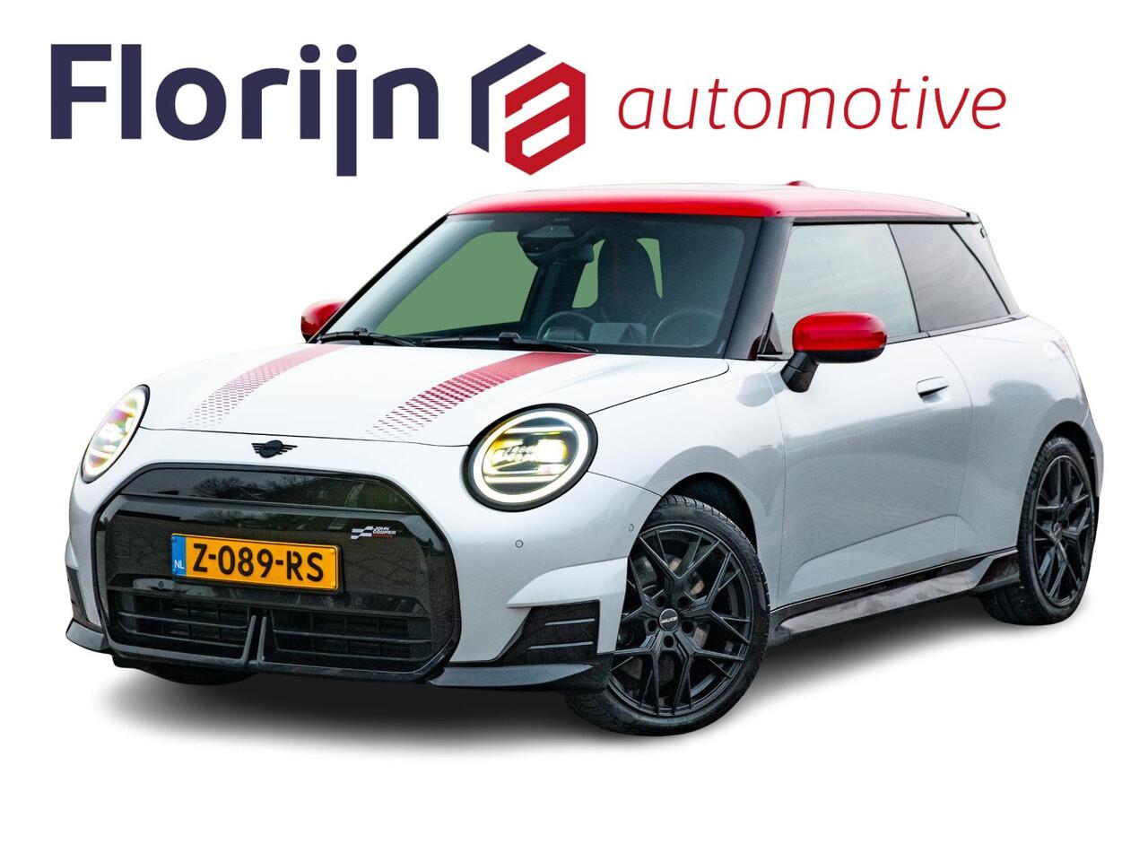Mini John Cooper Works Mini E Cooper M 40.7 kWh | Panodak | Comfort Acces | RijAssistent | Hud | Dab+ | Aut Grootlicht | Led | Stoel- Stuurverw | Leder | Alarm