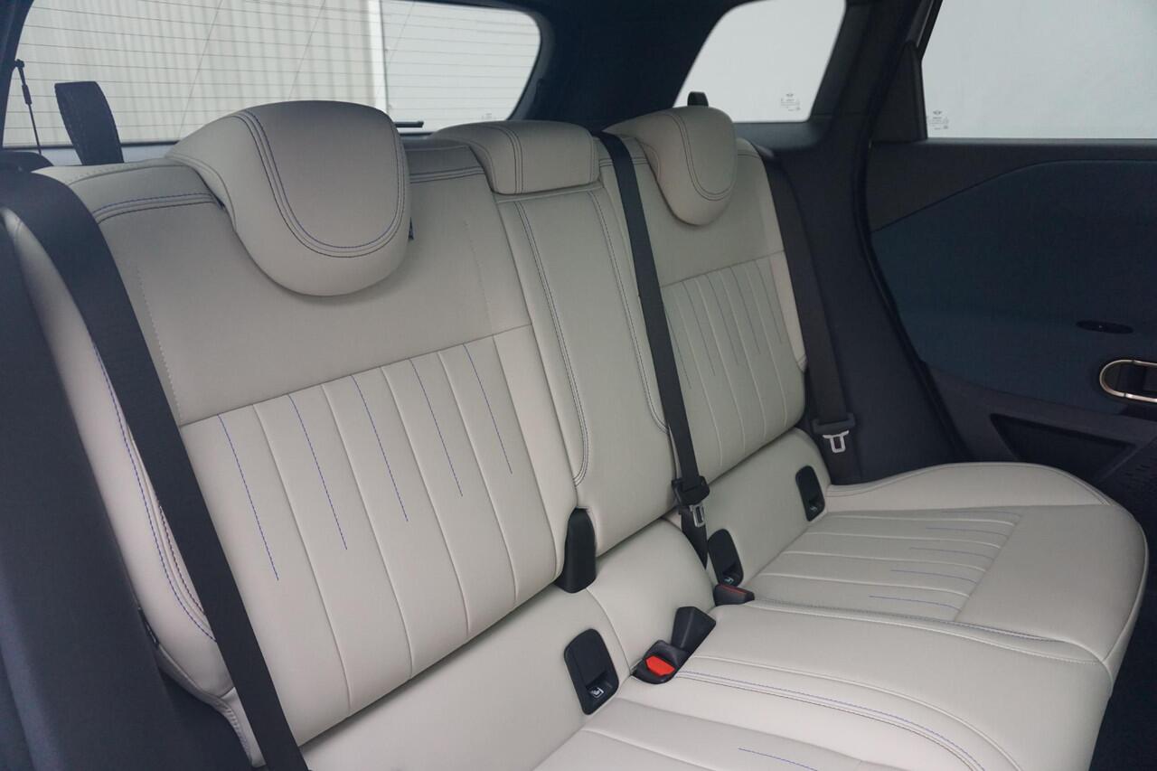 Mini MINI Aceman E Favoured Trim | Pakket M | Comfort Access | Driving Assistant | Head-up Display | Stoelverwarming |