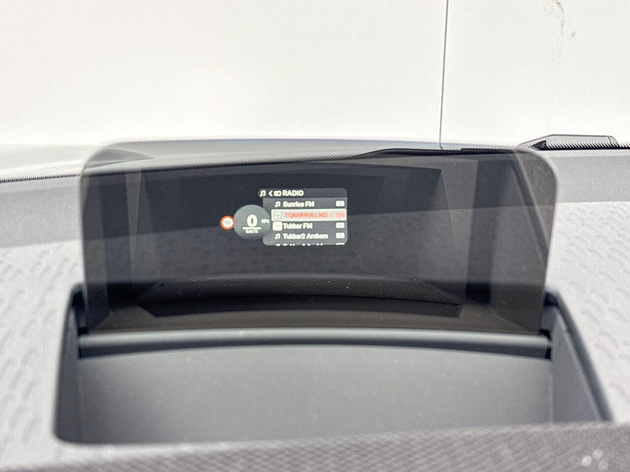 Mini MINI Aceman E Classic Pakket S / Stuurwielrand Verwarming / Comfort Acces / Binnen & Buitenspiegel Automatisch Dimmend / Driving Assistant / Head Up Display / 18 Inch / Selections