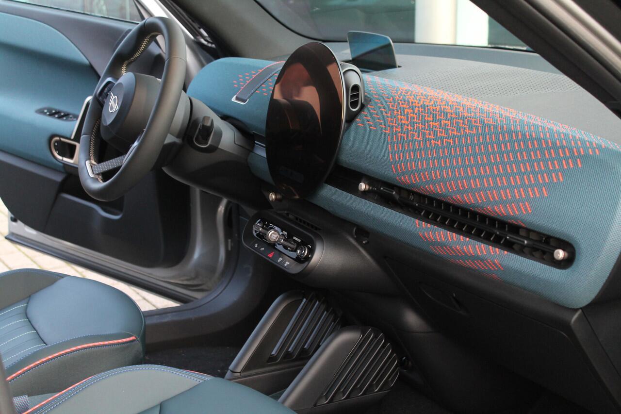 Mini MINI Aceman E / Favoured Trim / Pakket M / 19" Eternal Spoke 2-tone