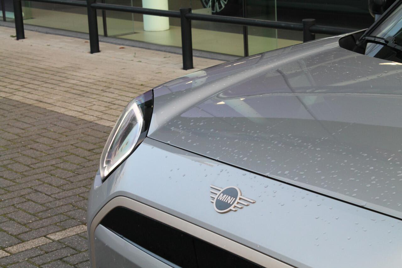 Mini MINI Aceman E / Favoured Trim / Pakket M / 19" Eternal Spoke 2-tone