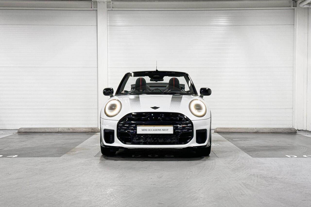 Mini MINI Cabrio C | John Cooper Works Uitvoering | Pakket M | 17" JCW Sprint Spoke Black Jet Black | Selections