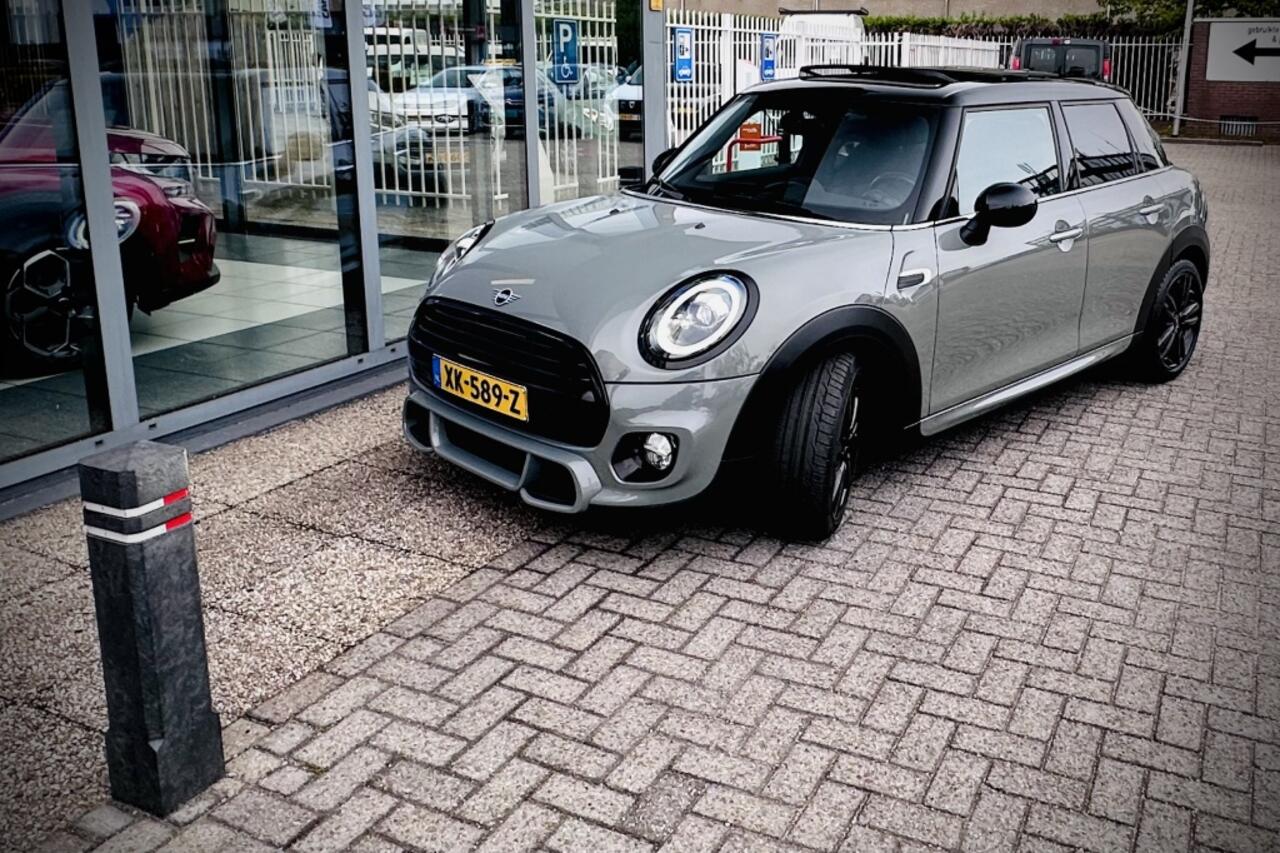 Mini MINI 1.5 Cooper | JCW | SCHUIFDAK | LED | NL AUTO