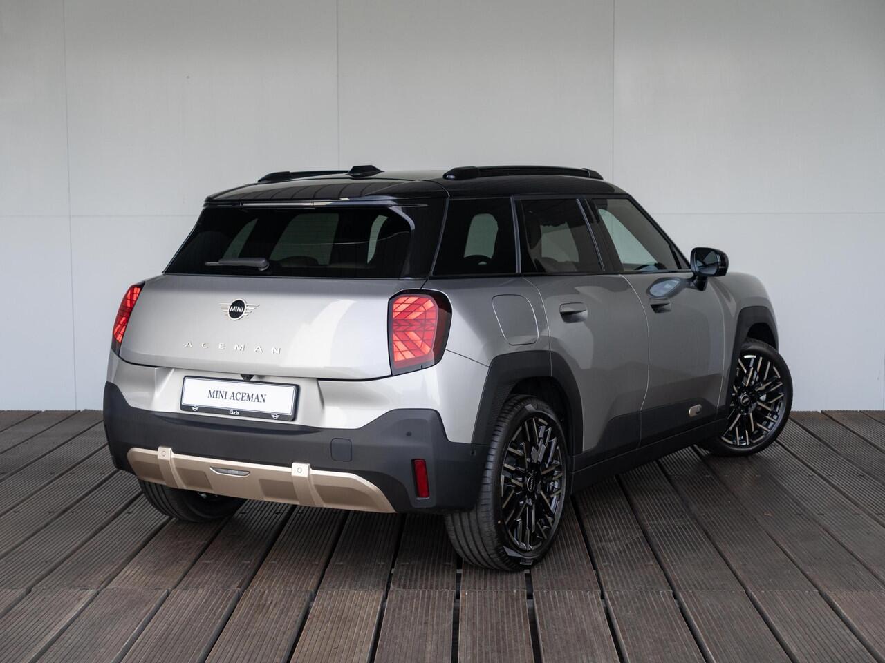 Mini MINI Aceman E Favoured Trim | Pakket L