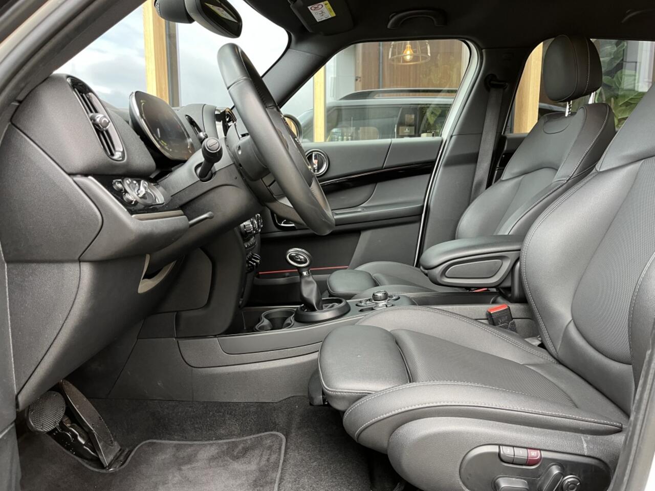 Mini MINI Mini 2.0 Cooper S E ALL4 220PK | Head-up | Achteruitrijcamera |