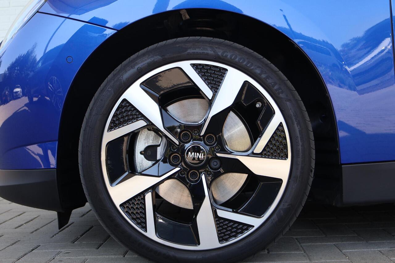 Mini MINI 3-deurs E | Pakket L | Glazen Panoramadak | Harman Kardon | Head-Up Display | Stoelverwarming | Comfort Access | Camera