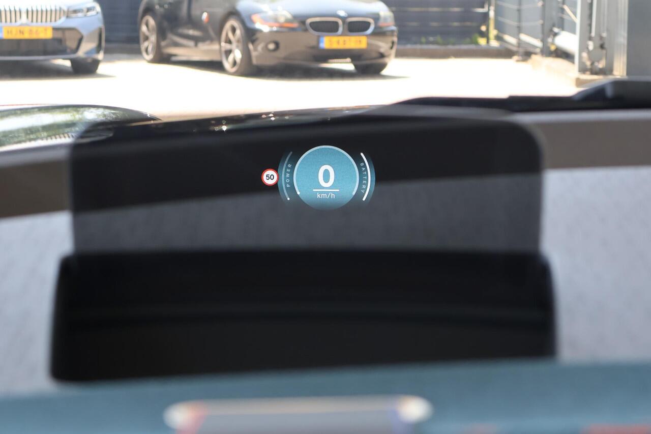 Mini MINI Aceman E Favoured Trim + Package M + MINI Month