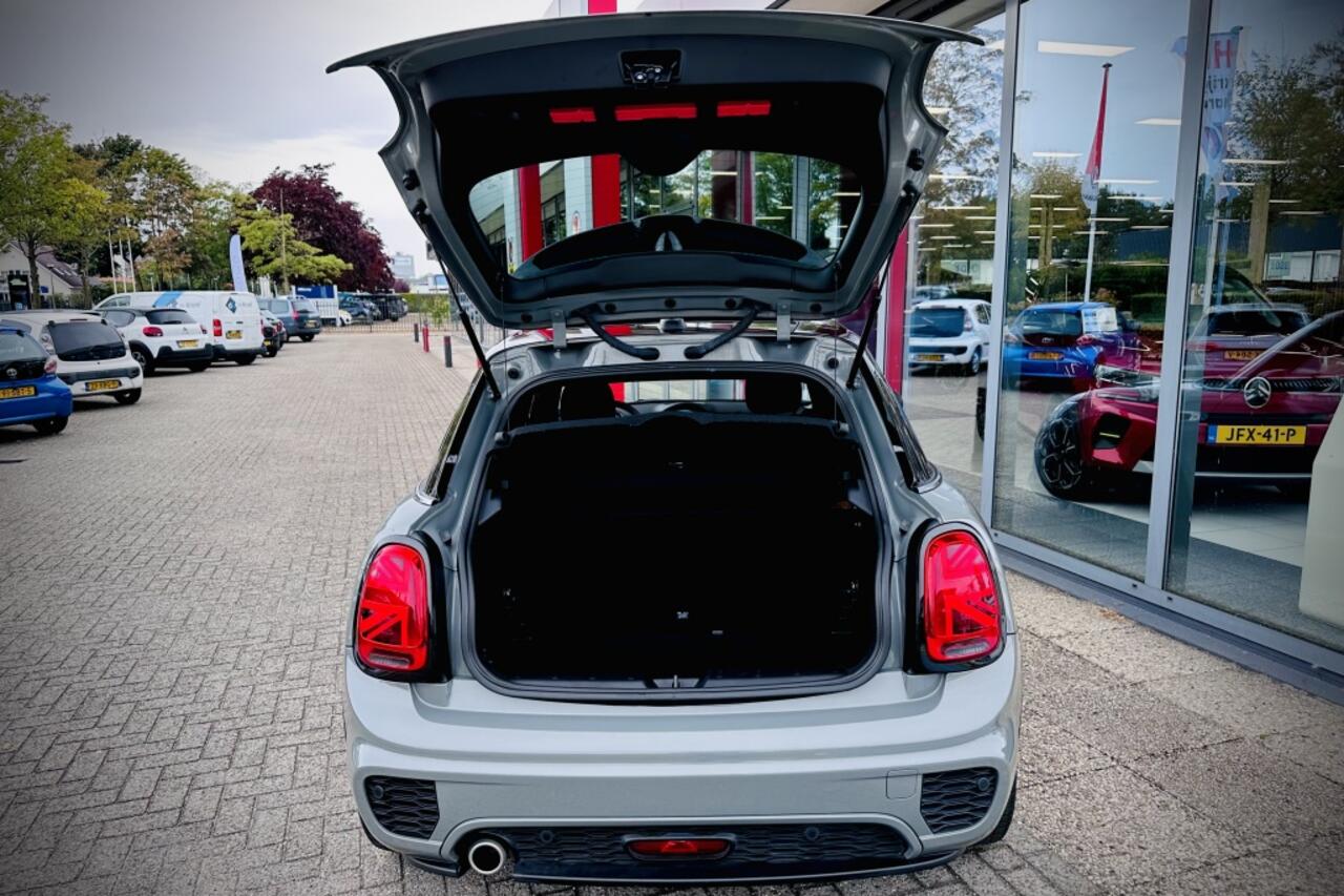 Mini MINI 1.5 Cooper | JCW | SCHUIFDAK | LED | NL AUTO