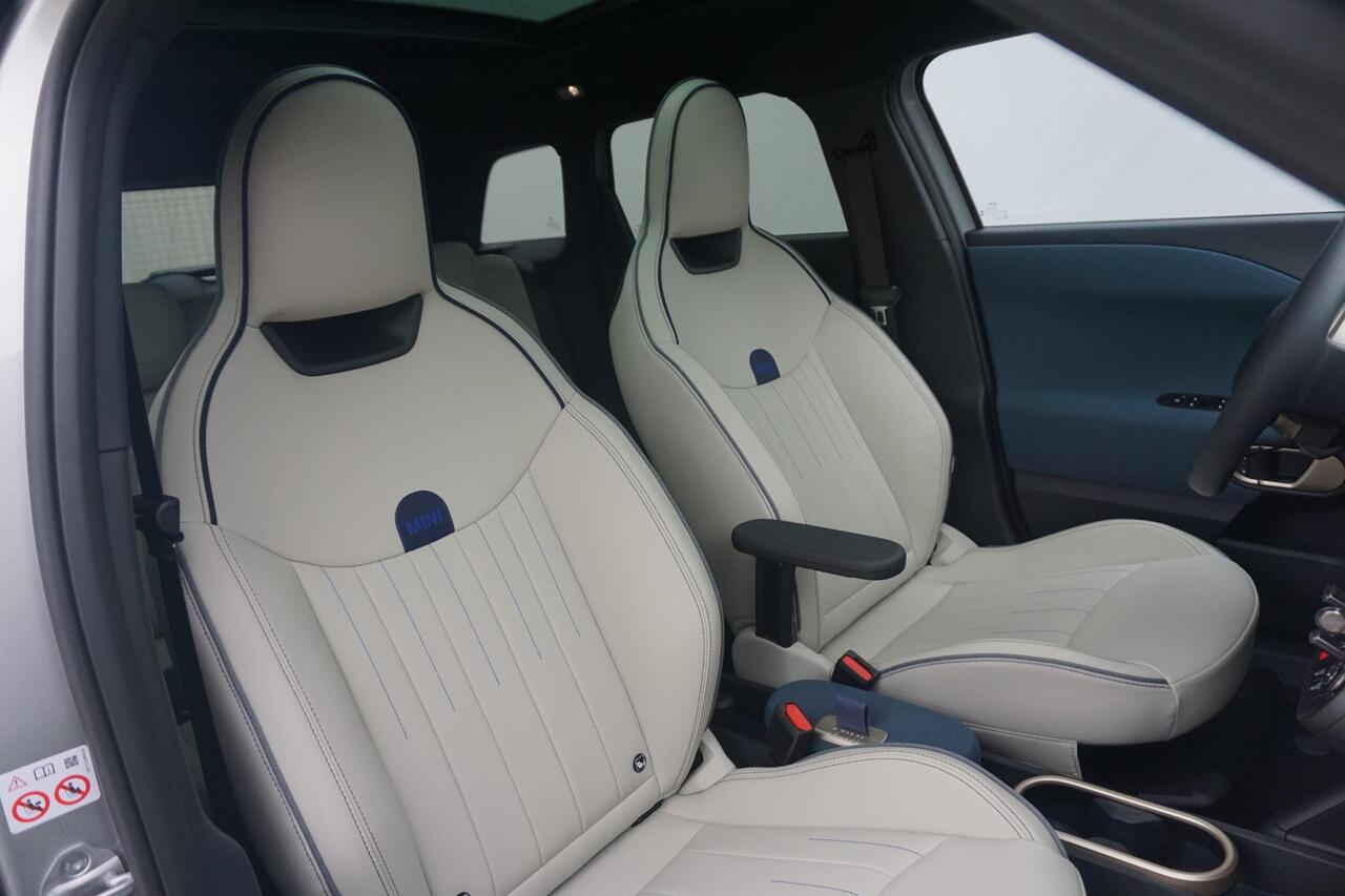 Mini MINI Aceman E Favoured Trim | Pakket M | Comfort Access | Driving Assistant | Head-up Display | Stoelverwarming |