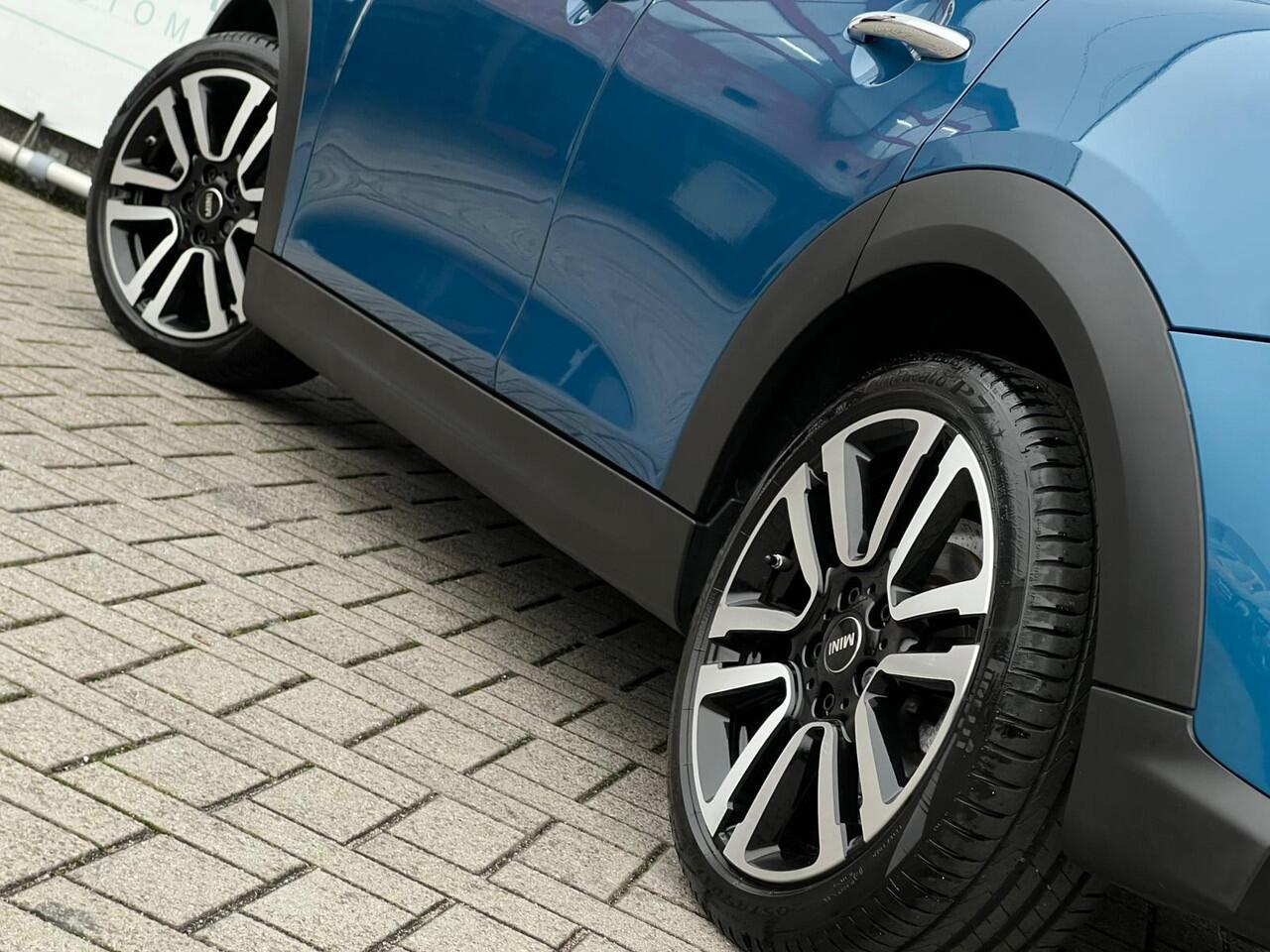 Mini MINI Mini 1.5 Business Edition NL AUTO | LEDER | CAMERA | DEALER ONDERH | CARPLAY |