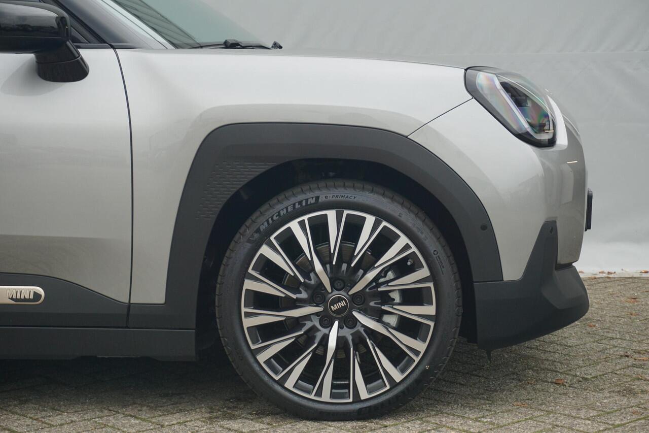 Mini MINI Aceman E Favoured Trim | Pakket M | Comfort Access | Driving Assistant | Head-up Display | Stoelverwarming |