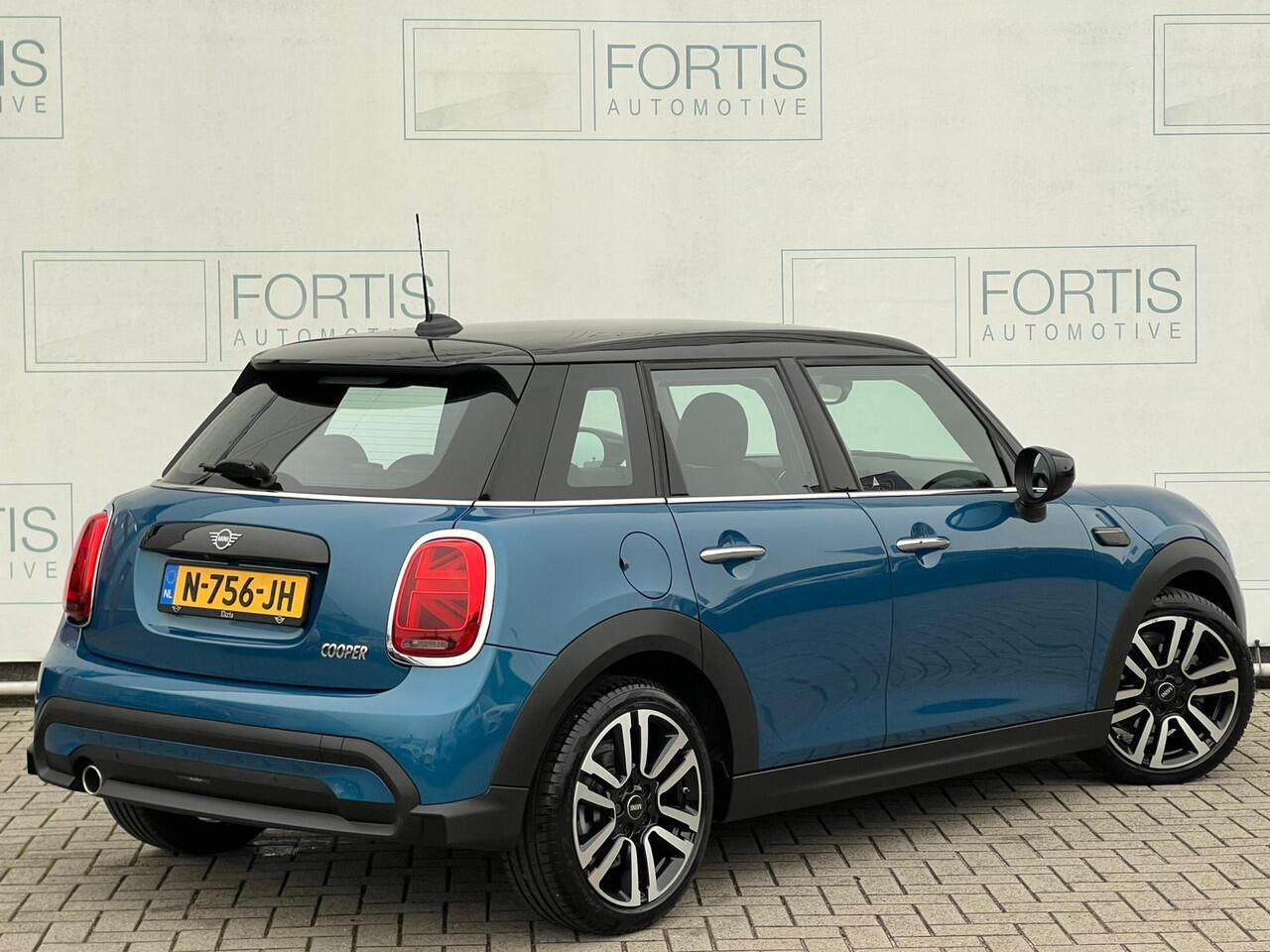Mini MINI Mini 1.5 Business Edition NL AUTO | LEDER | CAMERA | DEALER ONDERH | CARPLAY |