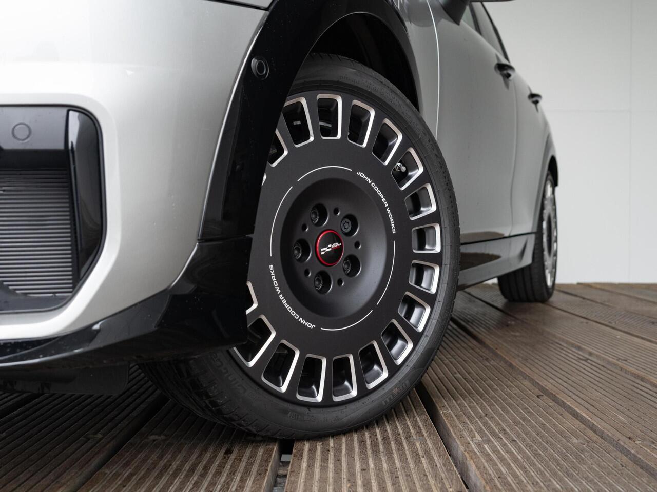 Mini MINI 5-deurs S John Cooper Works Trim + Package XL