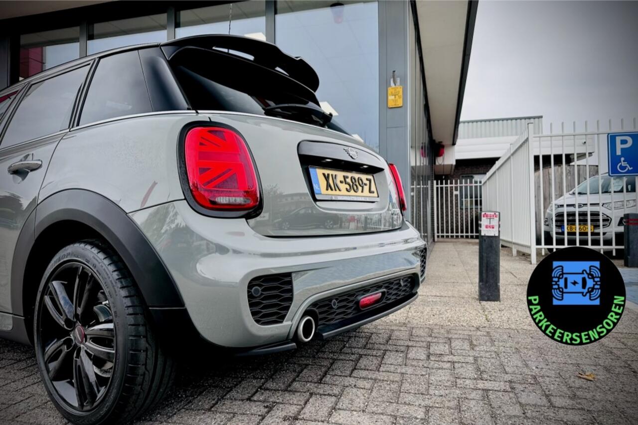 Mini MINI 1.5 Cooper | JCW | SCHUIFDAK | LED | NL AUTO