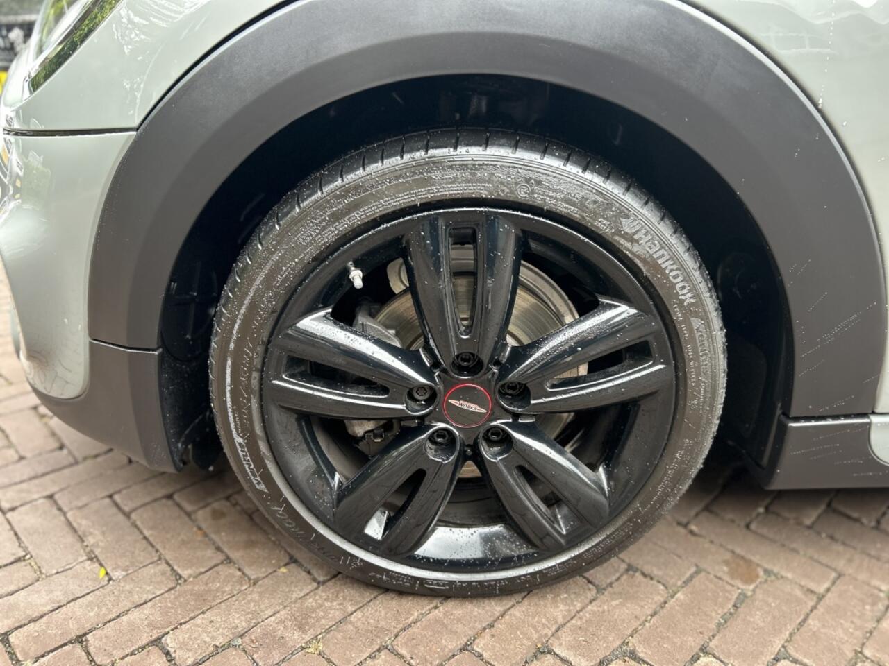 Mini MINI 1.5 Cooper JCW Pack, Navi, Carplay, Sportstoelen, NL-auto