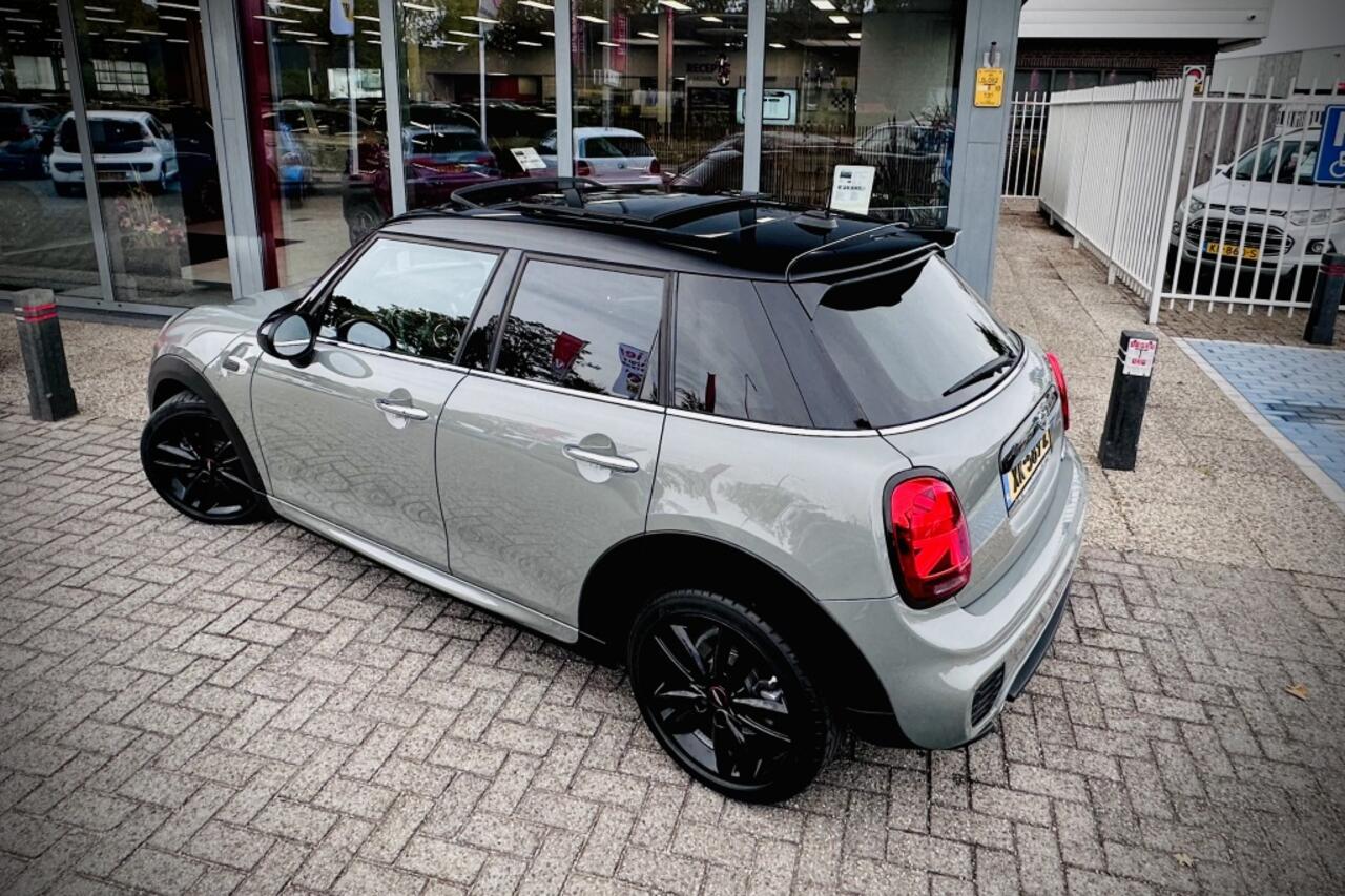 Mini MINI 1.5 Cooper | JCW | SCHUIFDAK | LED | NL AUTO