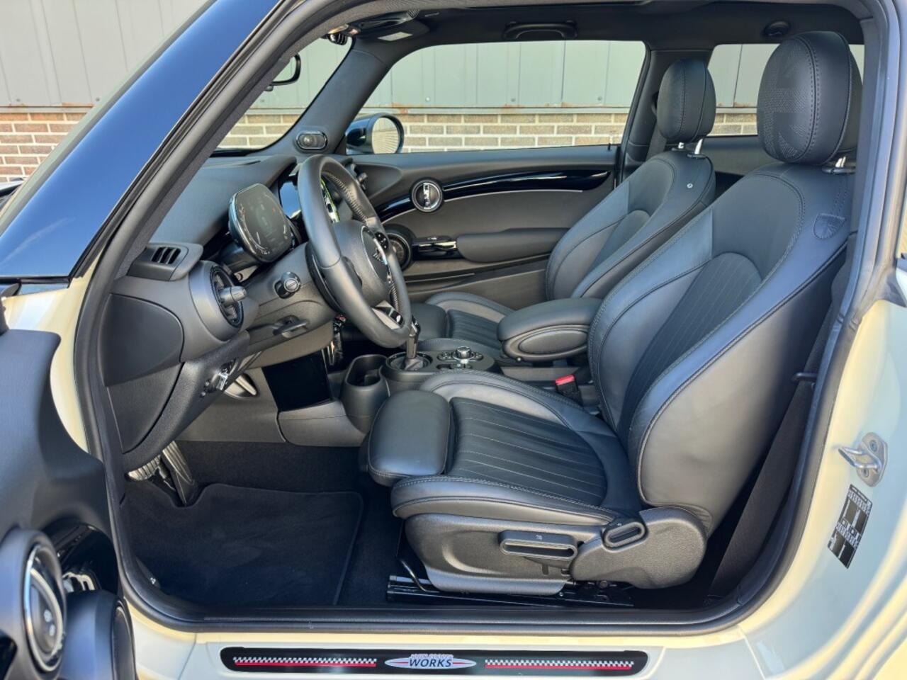 Mini MINI 2.0 COOPER S Works ROCKINGHAM GT EDITION