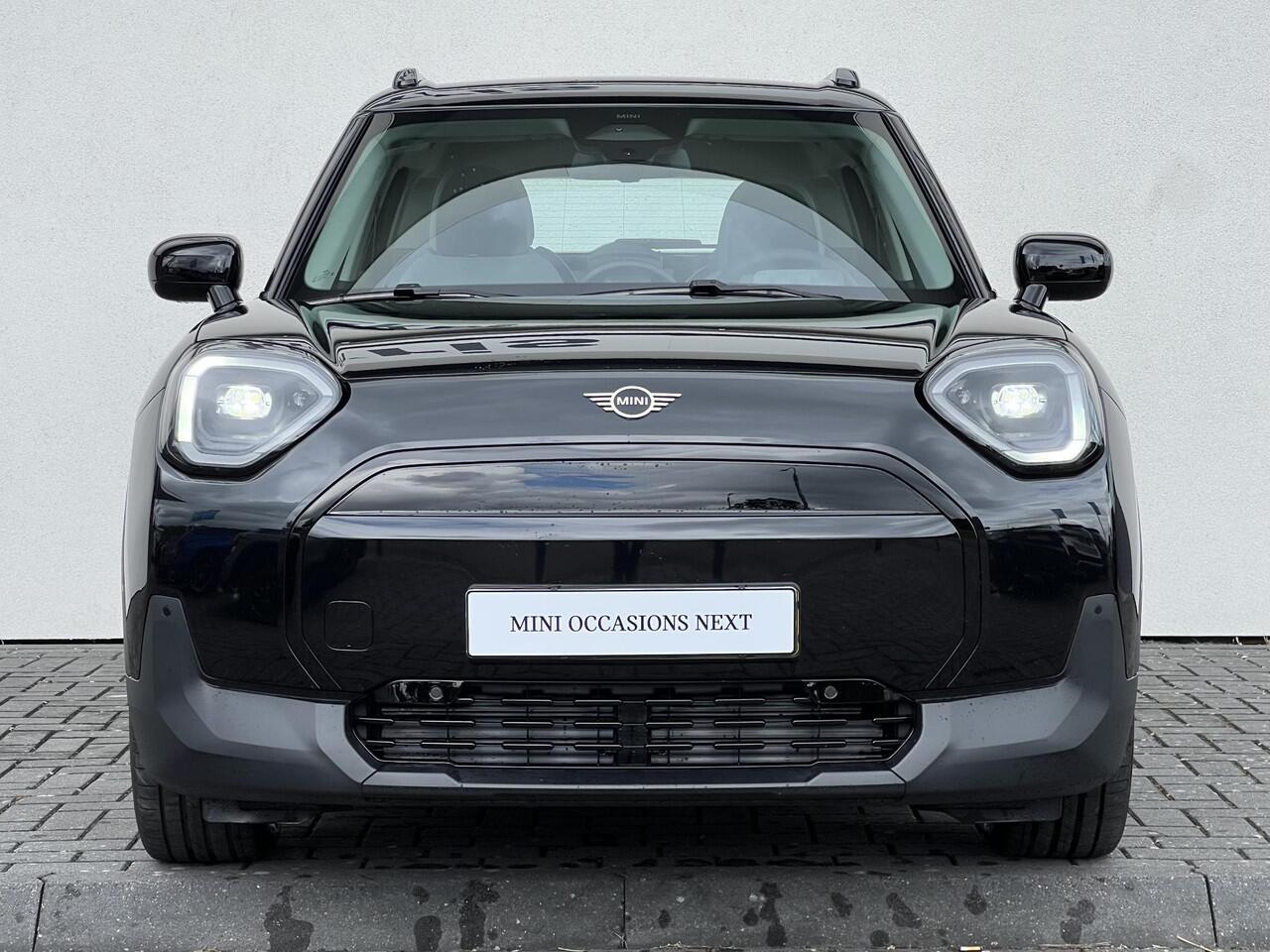 Mini MINI Aceman E | Classic + Pakket S | S-Pakket | Head-Up Display | Achteruitrijcamera | Stuur- Stoelverwarming |