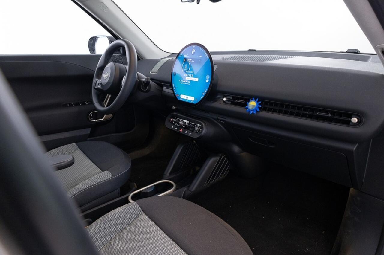 Mini MINI Aceman E Essential 42.5 kWh | CAMERA | NAVI | ECC