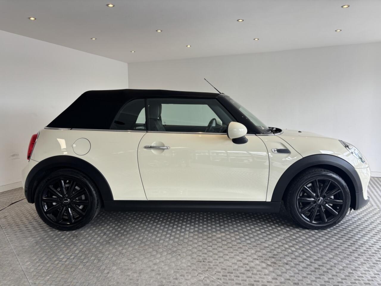 Mini MINI 1.5 Cooper Chili NL auto, Leder,