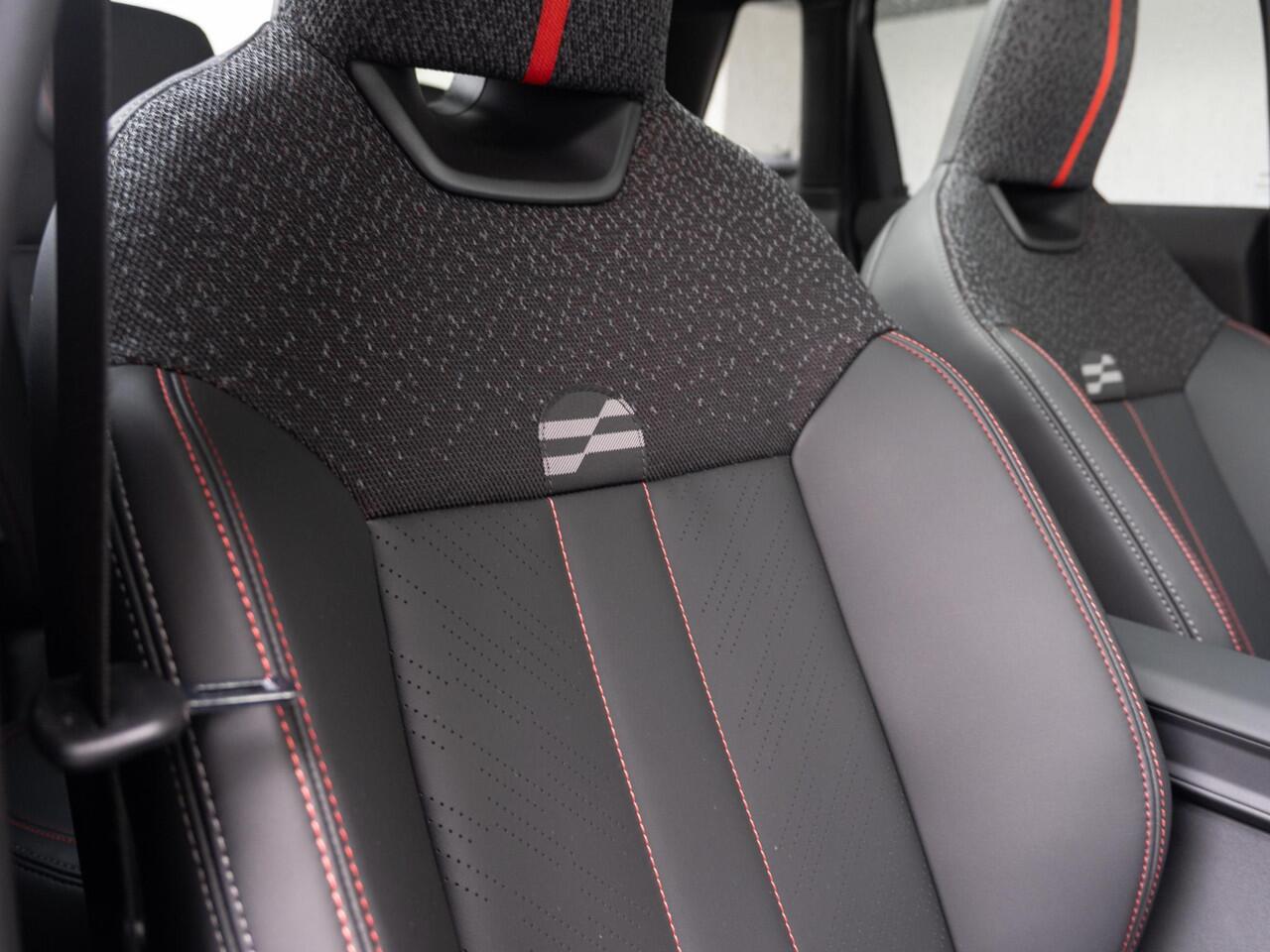 Mini MINI 5-deurs S John Cooper Works Trim + Package XL