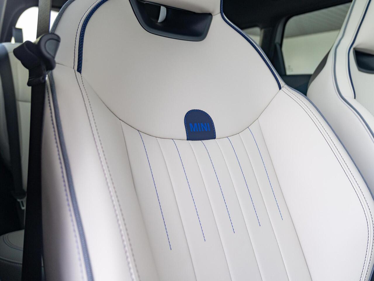 Mini MINI Aceman E Favoured Trim | Pakket L