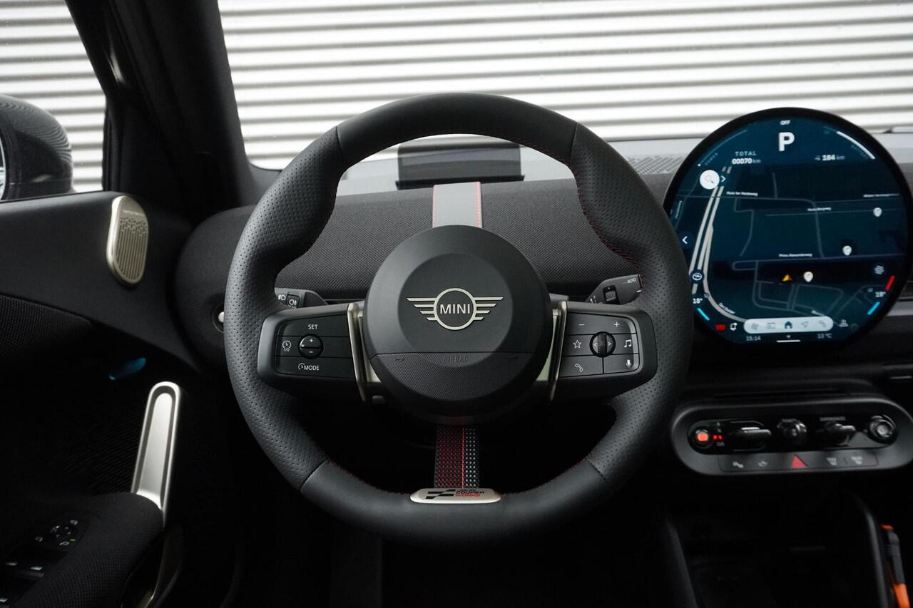 Mini MINI Aceman E John Cooper Works Uitvoering | Pakket L | Glazen panoramadak | Driving Assistant | Parking Assistant Plus | HIFI System Harman Kardon