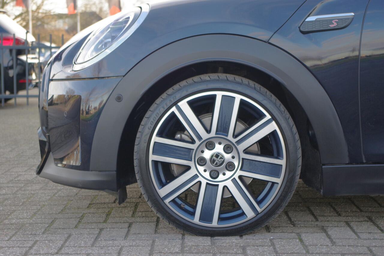 Mini MINI 2.0 179 PK Automaat Cooper S MINI Yours, Panoramadak, Harmon/Kardon, Leder