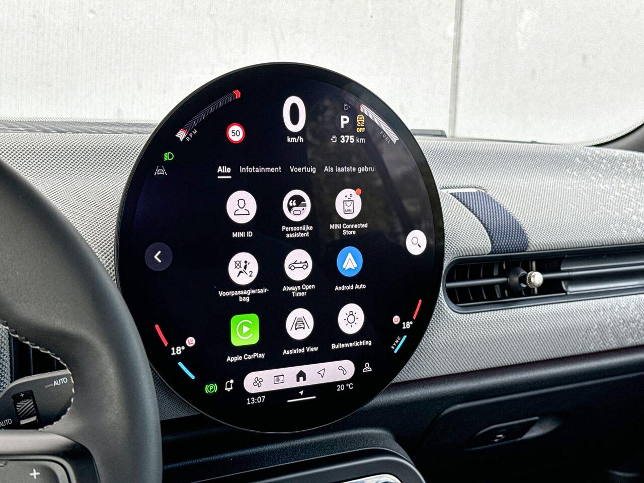 Mini MINI Cabrio S Favoured Pakket XL | Elektrisch Verstelbare Stoelen | Comfort Acces | Harman Kardon | Stuurverwarming