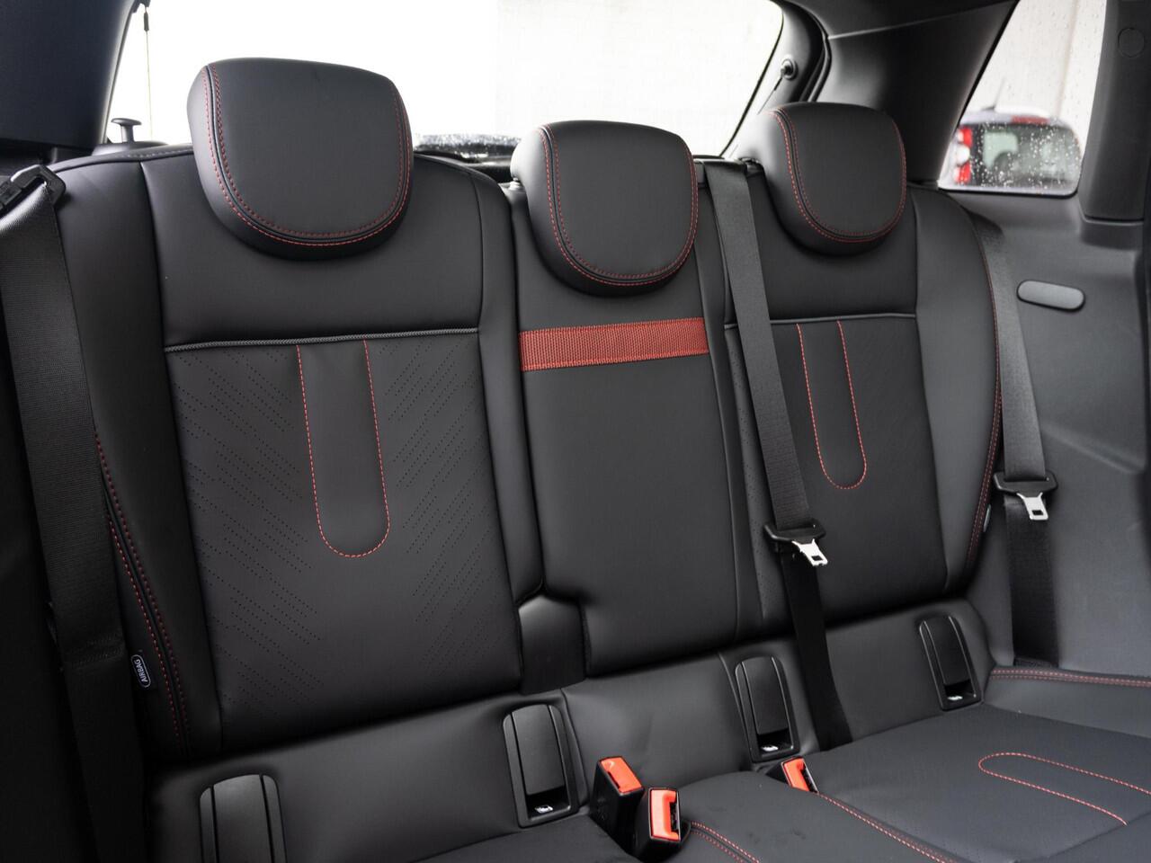 Mini MINI 5-deurs S John Cooper Works Trim + Package XL