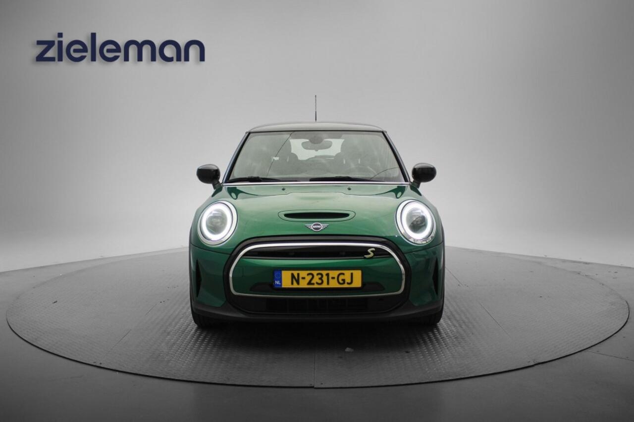 Mini MINI Business Edition 33 kWh - Carplay, Navi, Half Leer, Cruise, Clima, SOH 97%