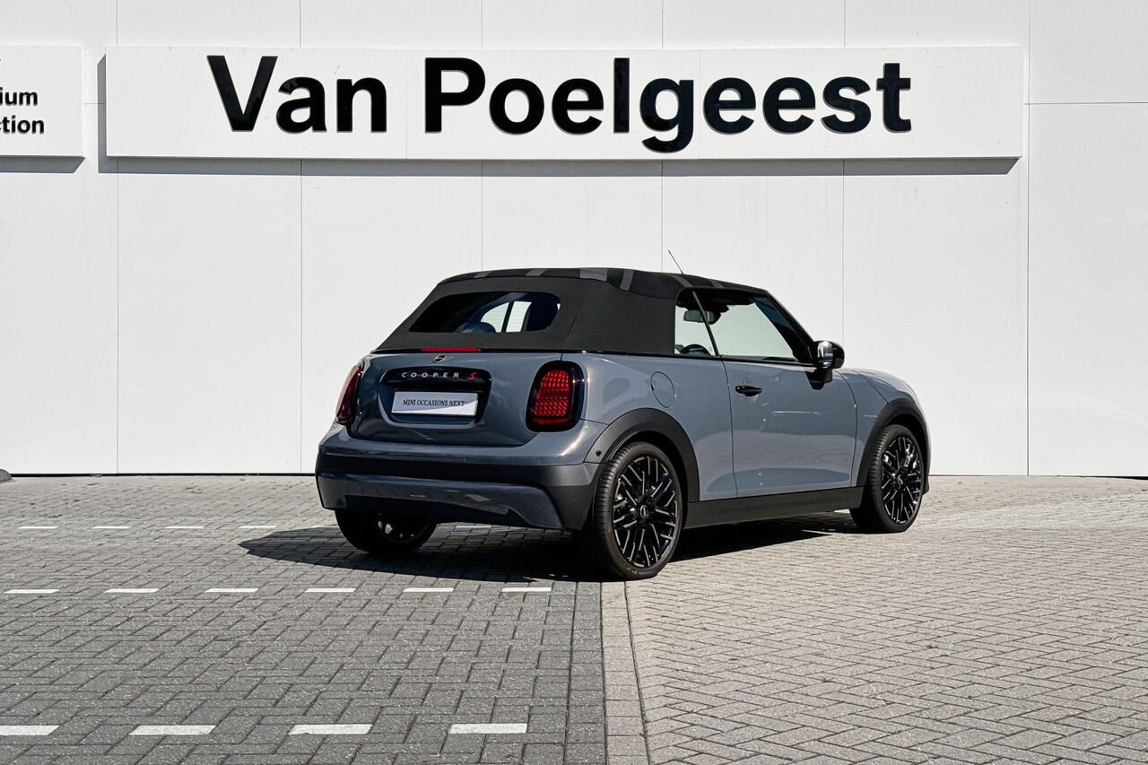 Mini MINI Cabrio S Favoured Pakket XL | Elektrisch Verstelbare Stoelen | Comfort Acces | Harman Kardon | Stuurverwarming