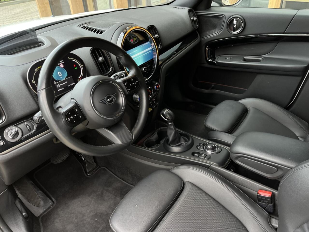 Mini MINI Mini 2.0 Cooper S E ALL4 220PK | Head-up | Achteruitrijcamera |