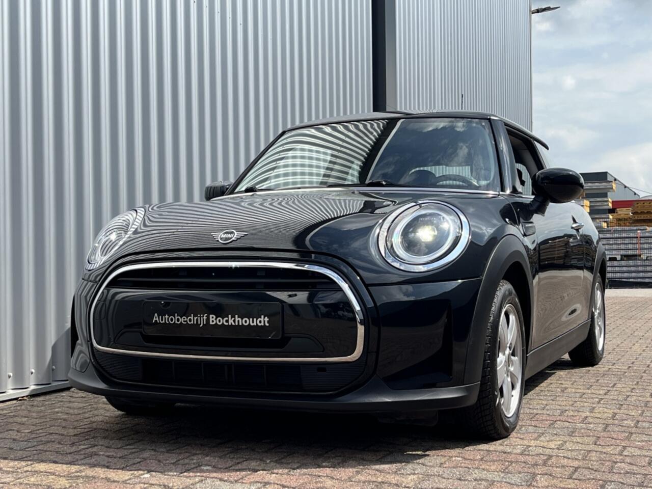 Mini MINI 1.5 136PK Cooper | Navigatie | Climate Control