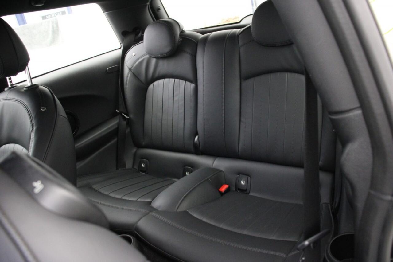 Mini MINI Business Edition 33 kWh - Carplay, Camera, Cruise, Leer, Stoelverw. Harman/Kardon