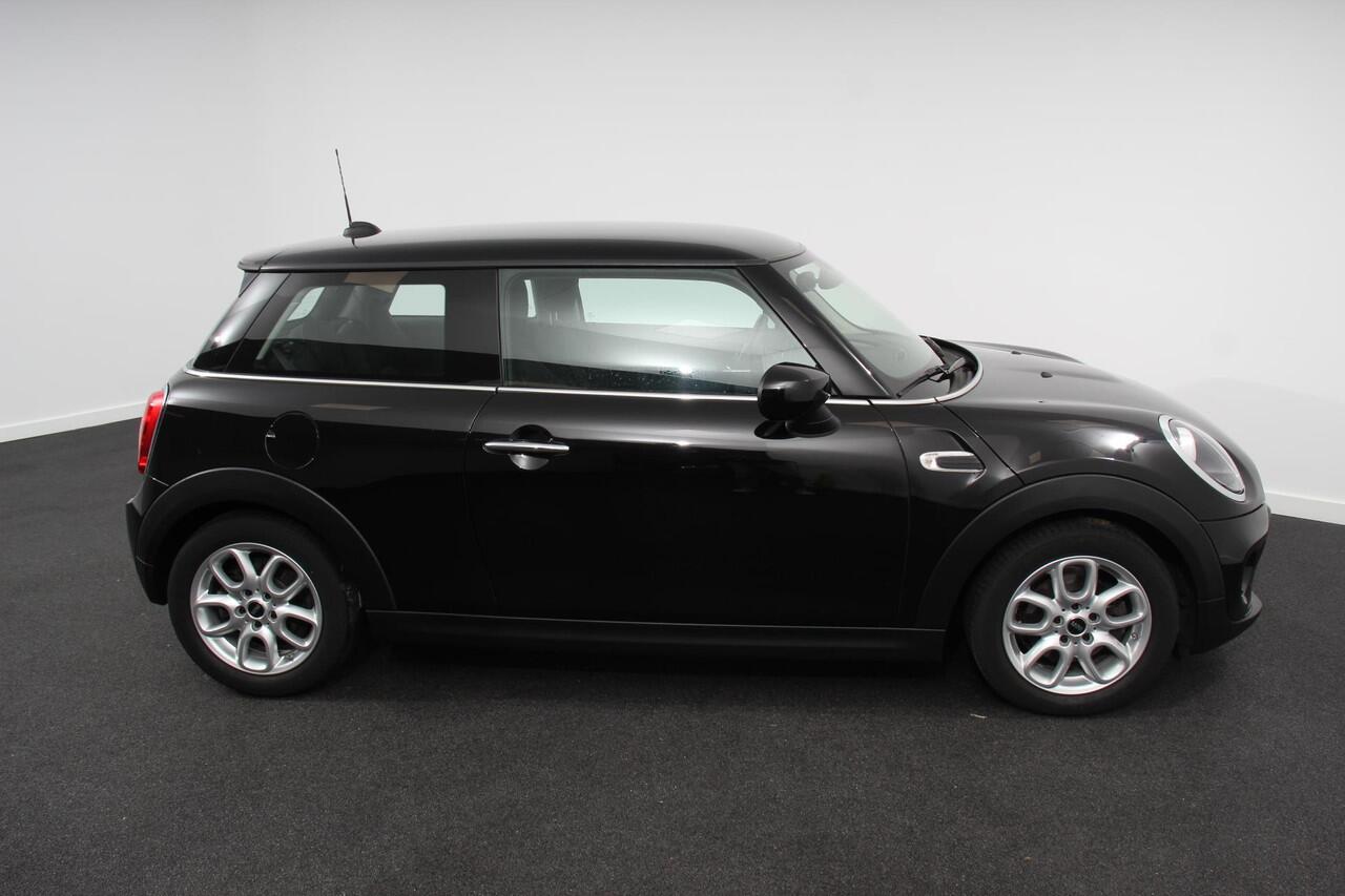 Mini ONE Mini 1.5 First Salt | Airco | Lichtmetalen Velgen | Stoelverwarming | Keyless start