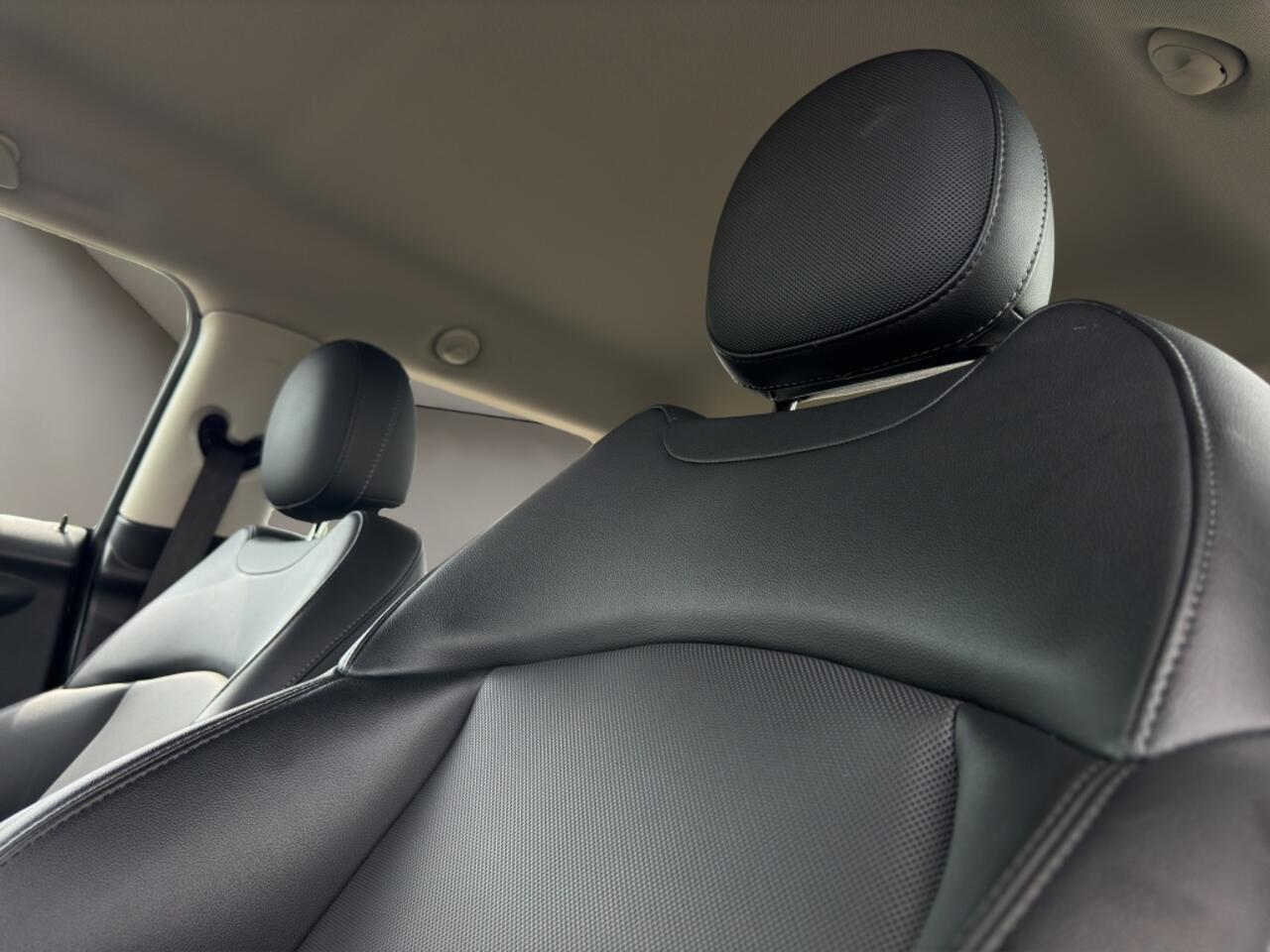 Mini ONE 1.5 Business Edition 2021 ZWART | Leder | Benzine | Climate Cont