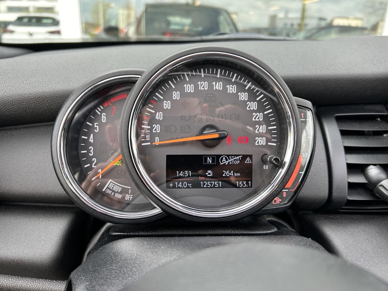 Mini ONE Mini Cabrio 1.5 Pepper 50% deal 9.475,- ACTIE Navi / Clima / Cruise / Telefoon