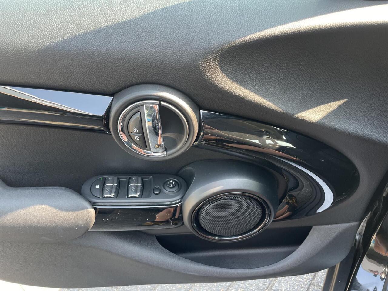 Mini ONE Mini 1.5 | Stoelverwarming | 5-deurs | Comfortstoelen | Navi