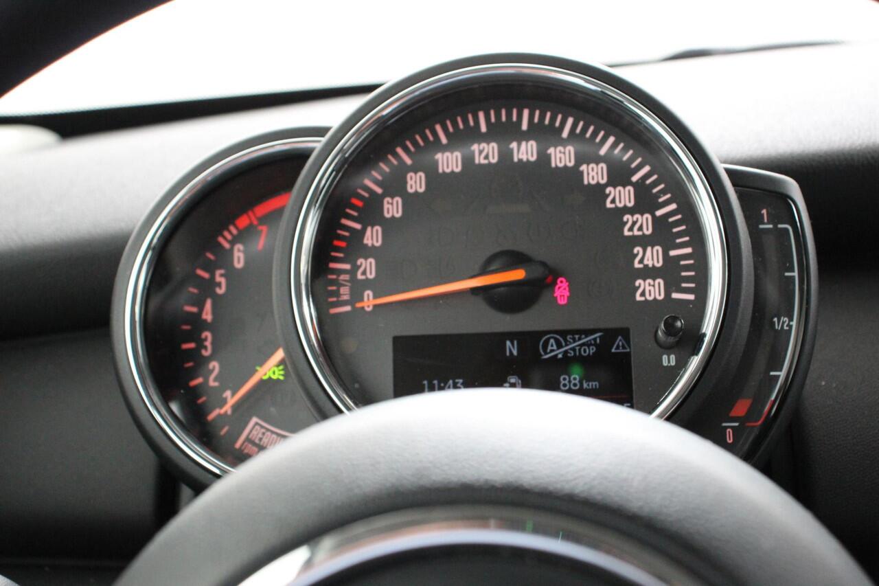 Mini ONE Mini 1.5 First Salt | Airco | Lichtmetalen Velgen | Stoelverwarming | Keyless start