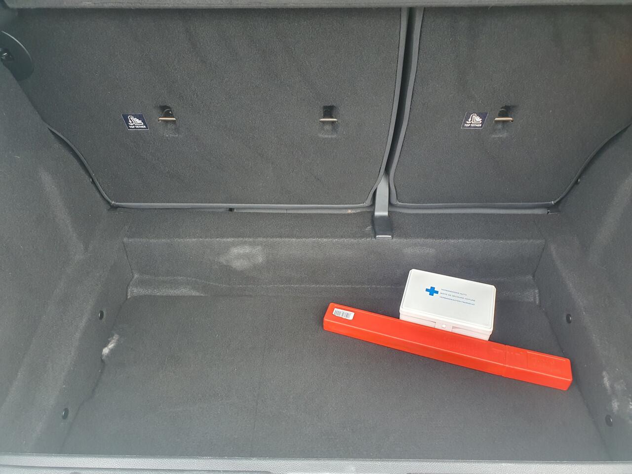 Mini ONE Mini 1.5 Business Edition PDC/NAVI/CRUISE/CLIMA/LMV