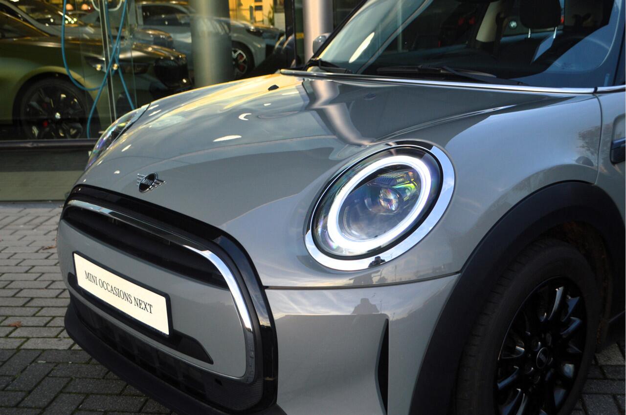 Mini ONE Hatchback / Essential / LED / Navigatie / Airconditioning / Cruise Control