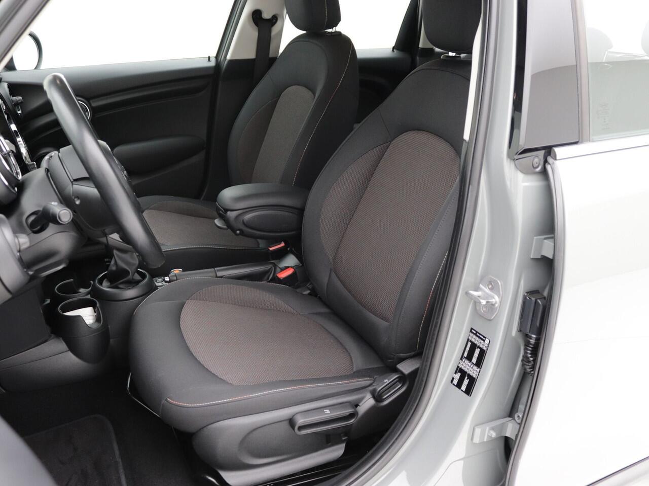 Mini ONE Mini 1.5 Business Edition Navi / Carplay / PDC / Origineel NL