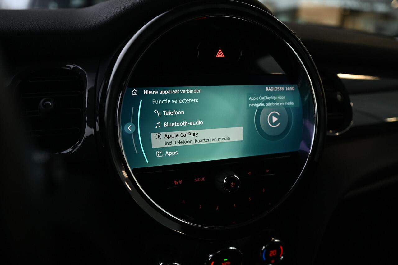 Mini ONE Hatchback / Essential / LED / Navigatie / Airconditioning / Cruise Control