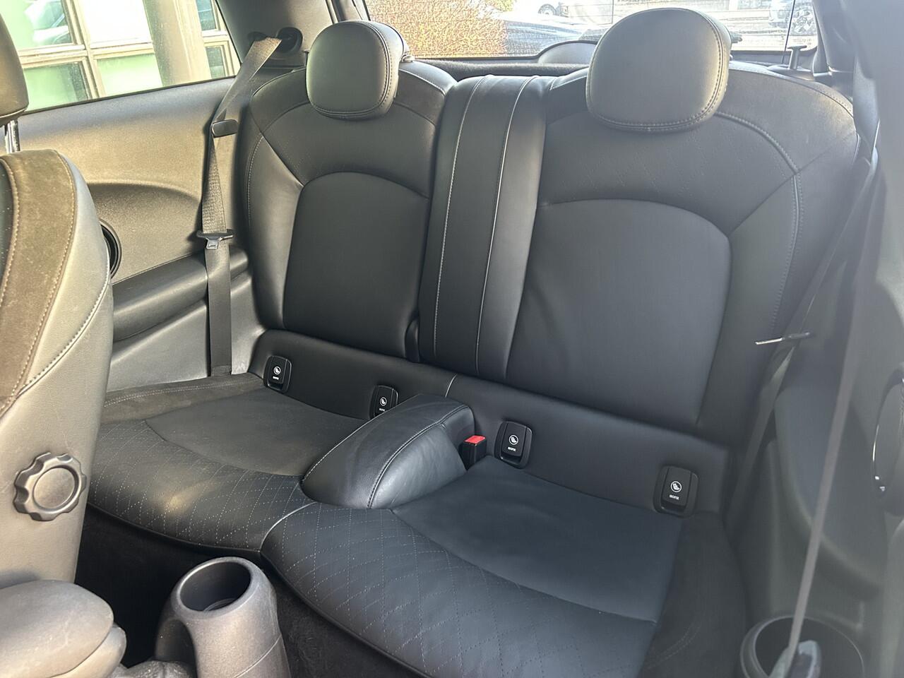 Mini ONE Mini 1.5 Chili | AUTOMAAT | LEDER | CARPLAY/ANDROID | NAVI | CRUISE CONTROL | LMV 17'' | PDC V+A | STOELVERWARMING | CLIMATE CONTROL | LED | BLUETOOTH