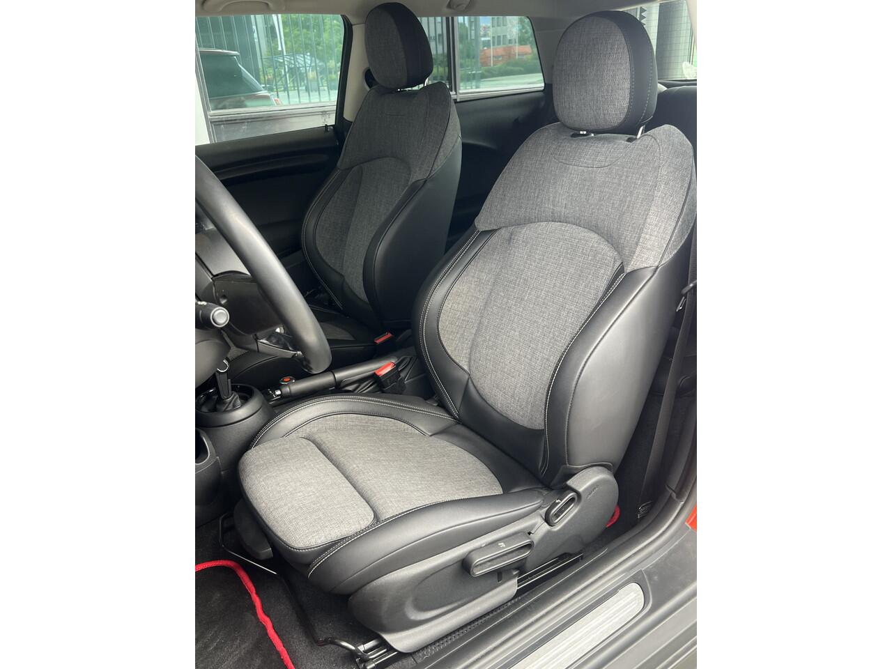 Mini ONE Mini 1.5 Pepper | AUTOMAAT | CRUISE CONTROL | STOELVERWARMING | LMV | CLIMATE CONTROL | PDC | LED | BLUETOOTH