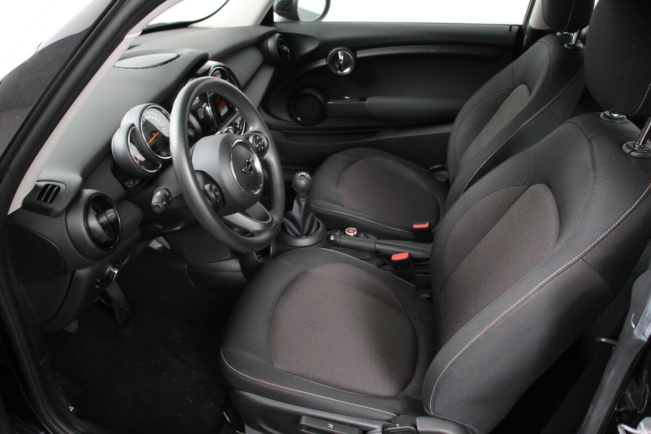 Mini ONE Mini 1.5 First Salt | Airco | Lichtmetalen Velgen | Stoelverwarming | Keyless start