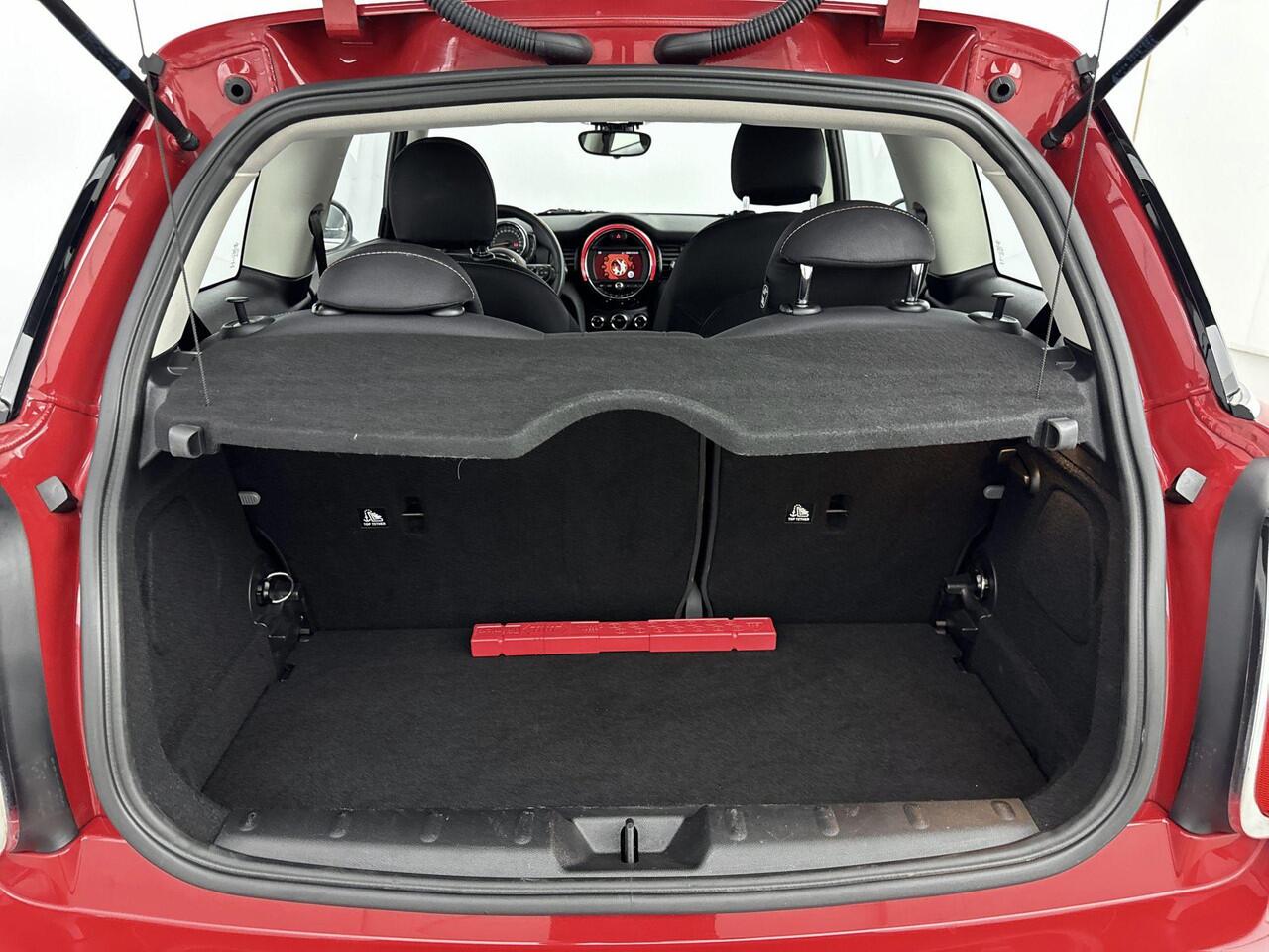 Mini ONE Mini 1.5 Salt 102PK | Navigatie | Lichtmetalen Velgen | Climate Control | Voorruitverwarming | Cruise Control